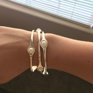 Set of 3 silver and pearl bracelts